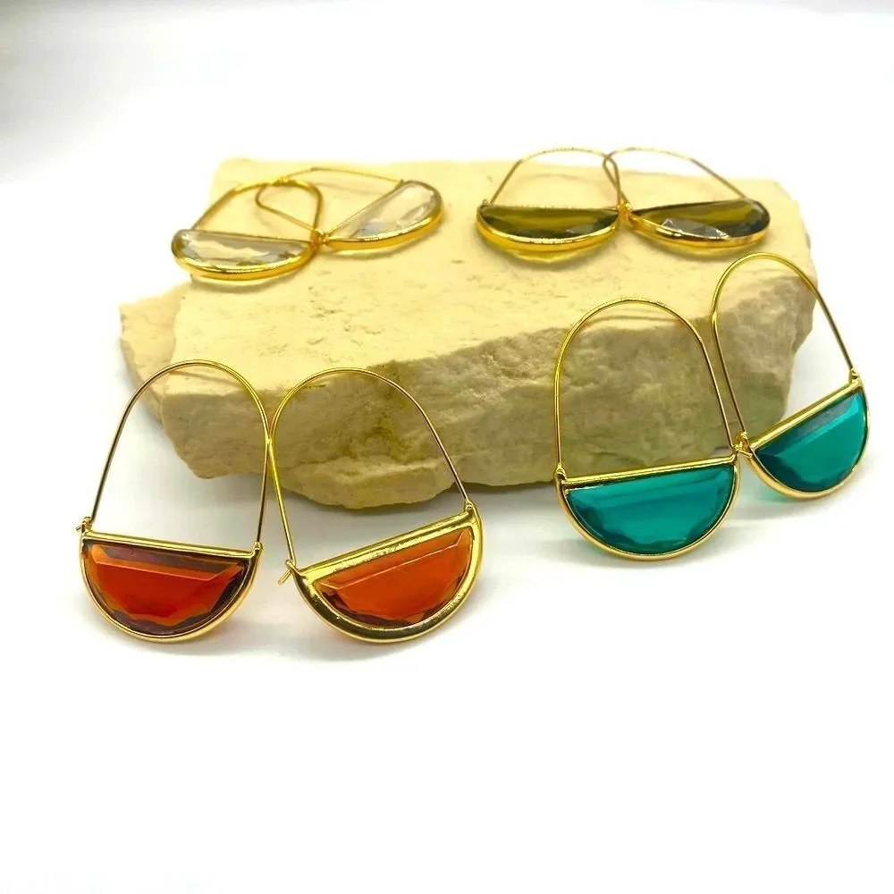 ✨🆕✨ Boho Chic Crescent Hoop Glass Earrings in Green, Red, Pink, Amber, Clear ✨